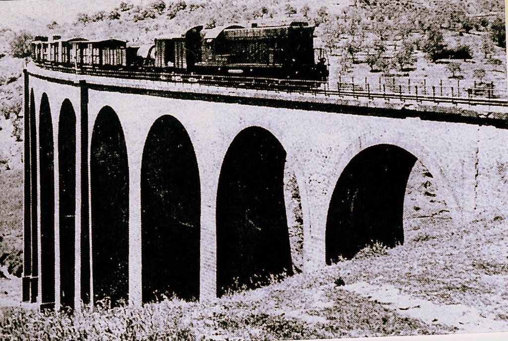 train2.jpg
