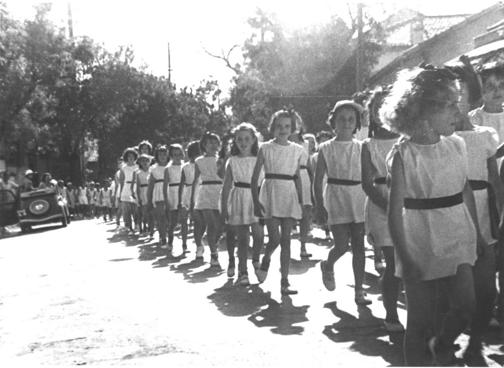 Prost1951-3.jpg
