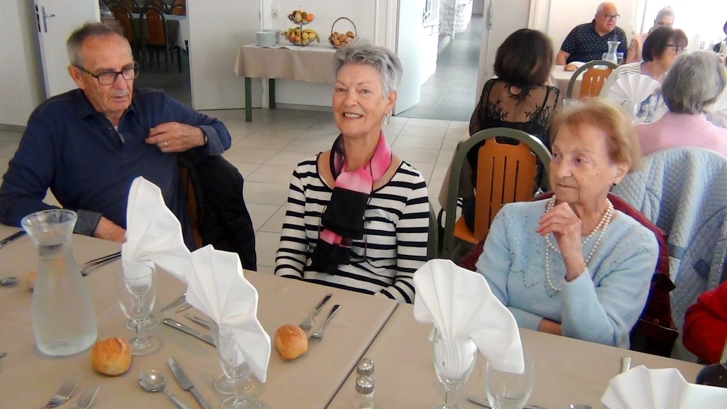 13repas.JPG