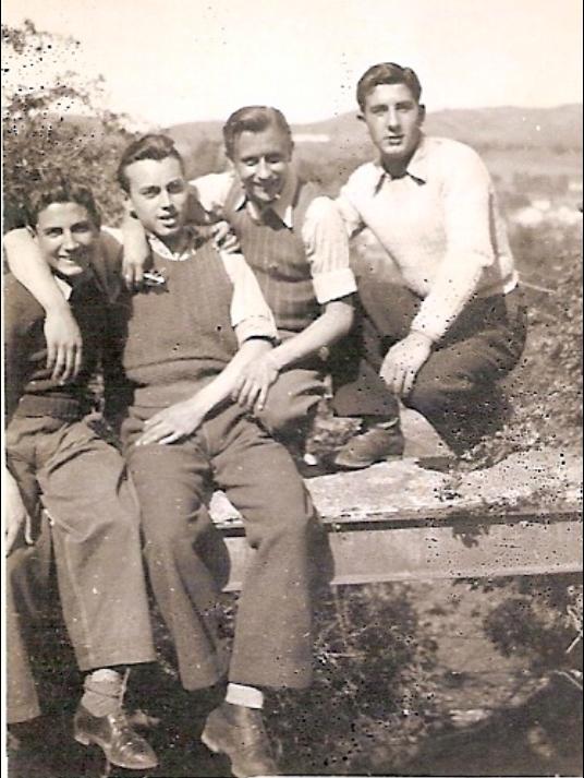 persohncopains1946.JPG